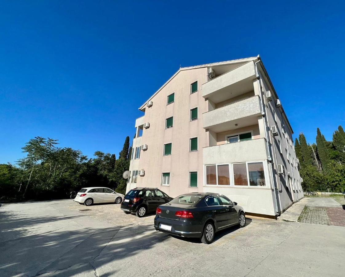 Apartment Troisa Kaštela المظهر الخارجي الصورة